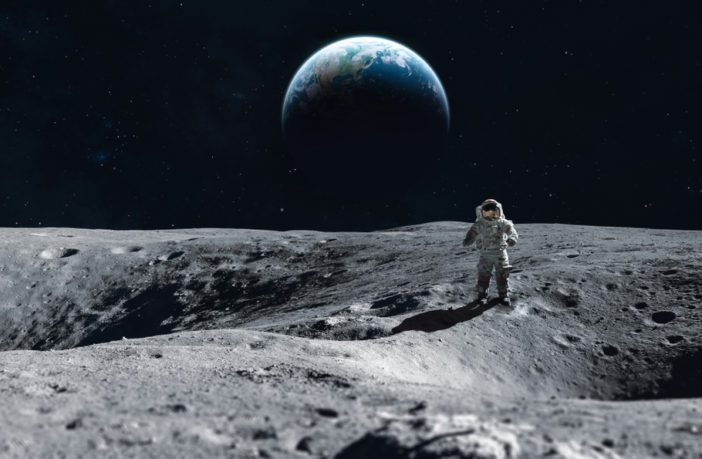 Man on the moon 702x459 1